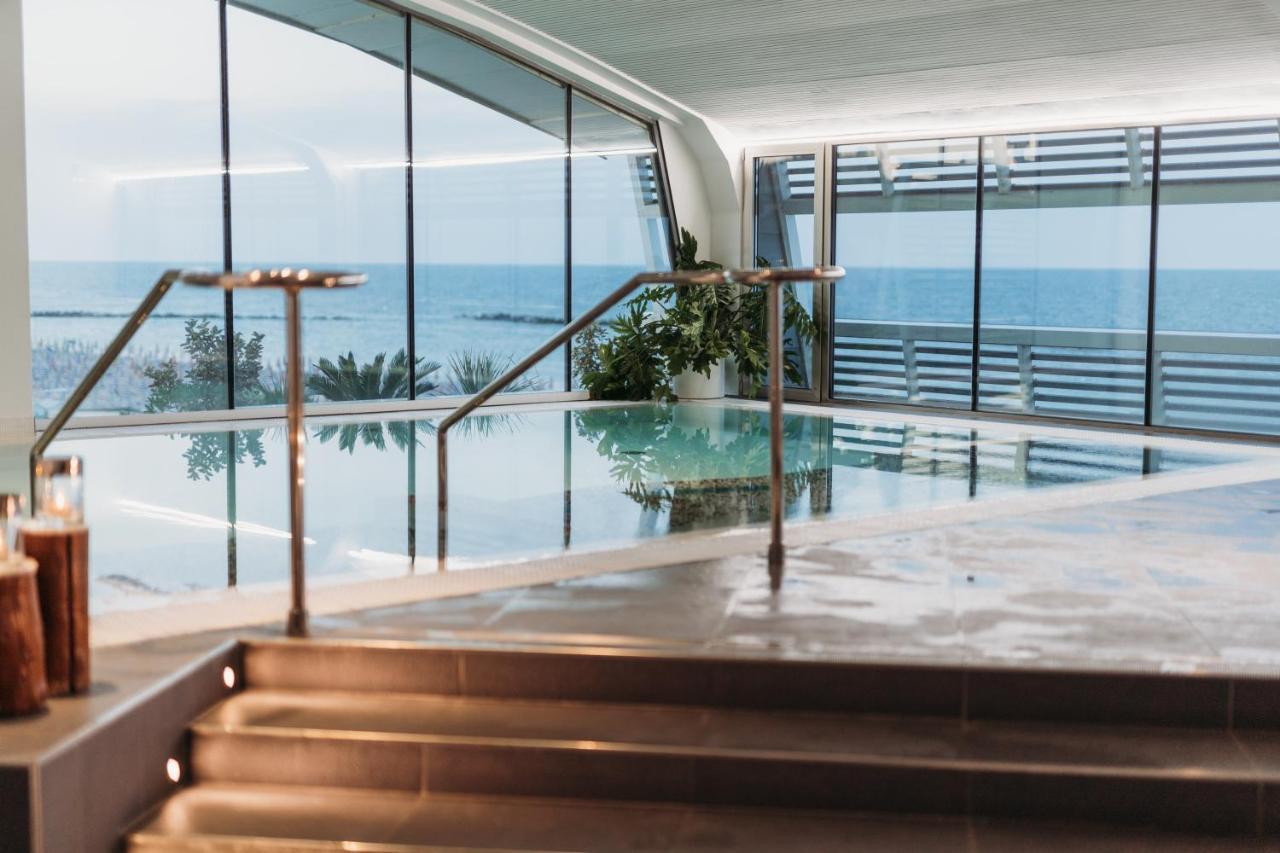 Excelsior Hotel, Spa & Lido เปซาโร ภายนอก รูปภาพ