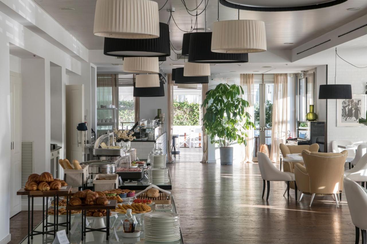 Excelsior Hotel, Spa & Lido เปซาโร ภายนอก รูปภาพ